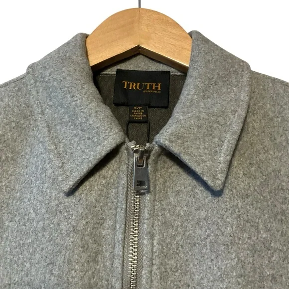 TRUTH sz Small Square Jacket Full Zip Snap Pockets Collared Cropped Gray NWT - Picture 8 of 11